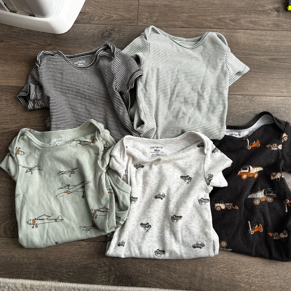 Bundle of 18m Carters boys short sleeve onesies